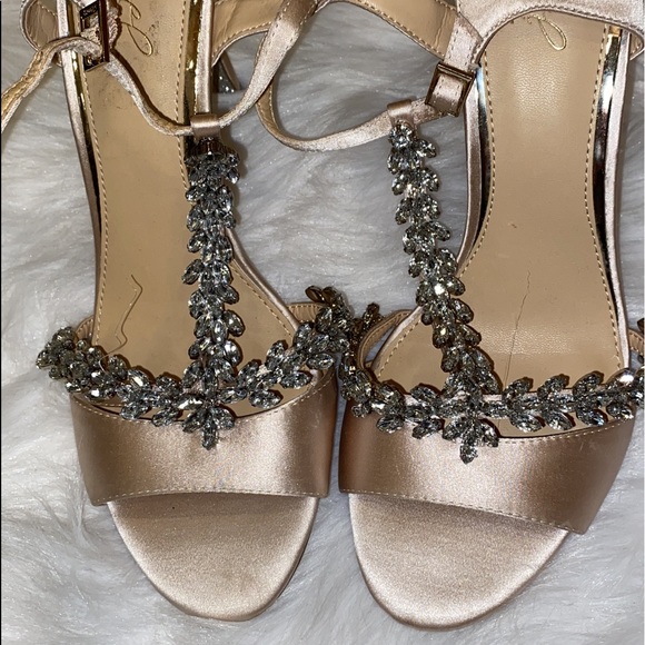 Badgley Mischka Heels - Picture 3 of 12